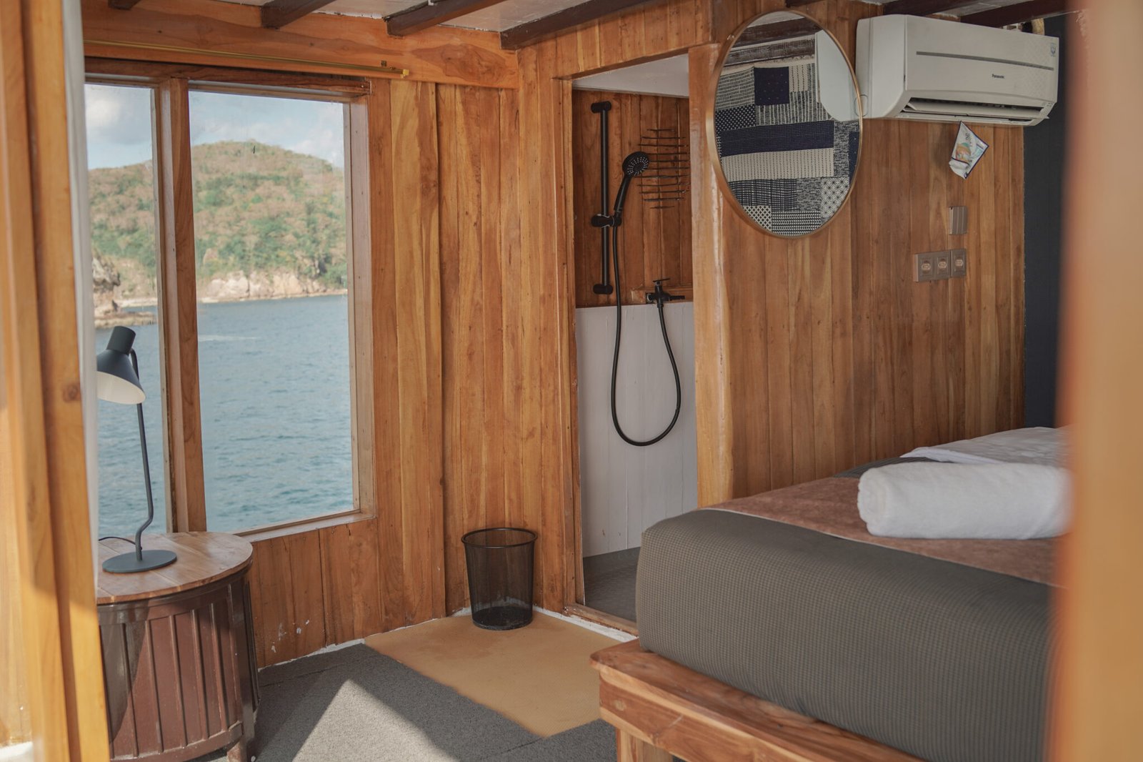 komodo tour-awatourasia