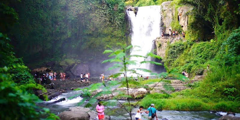 tgenungan waterfall